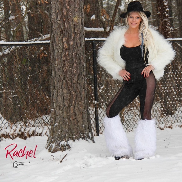 Meet your Posher, Rachel - Picture 3 of 16